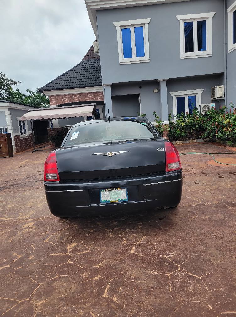 A picture of 2008 CHRYSLER C300 EVERYTHING IS WORKING PERFECTLY