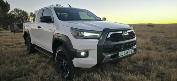 used toyota hilux
