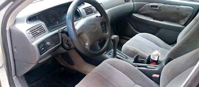 A picture of FASTEST FINGER Super Sharp Belgium Grade Toyota Camry drop light