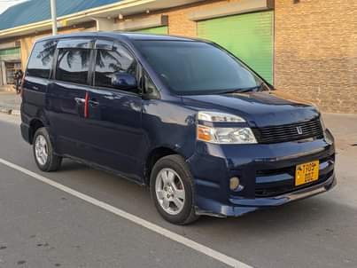 A picture of TOYOTA Noah Voxy