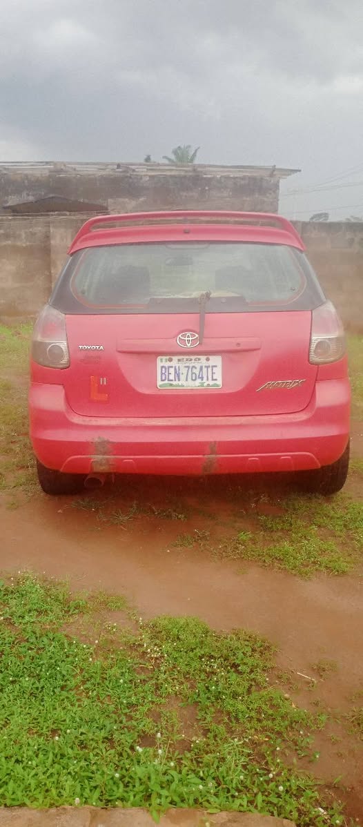 A picture of 07 Canada Toyota Matrix for sale
