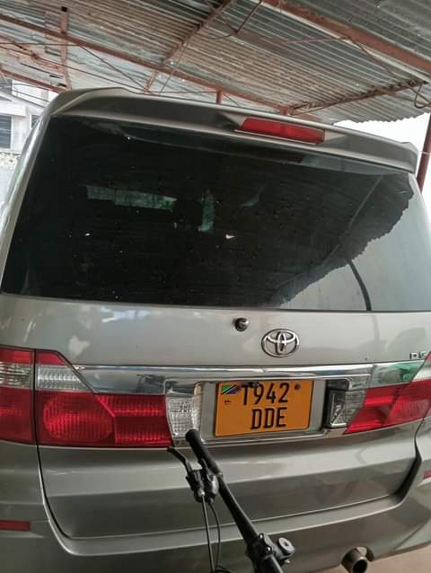 A picture of Toyota Alphard