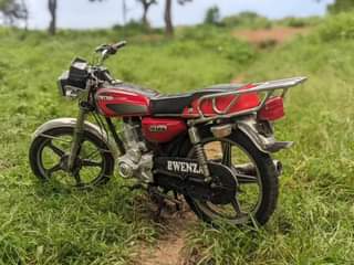 A picture of 1550000 huoniao cc125 number DFM imenyooka sana Haina kipengele chochote