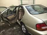 A picture of Nissan Altima GLE 1999
