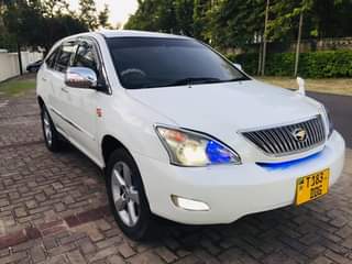 A picture of TOYOTA HARRIER