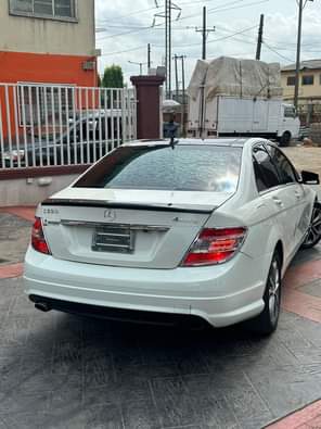 A picture of Kinzzy Dominic 08109018982 8 800 000 Refer and earn Few