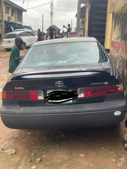 A picture of 2001 Toyota camry