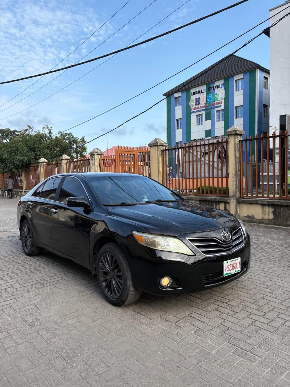 A picture of 2011 Toyota Camry XLE 2022 Entry Direct Owner