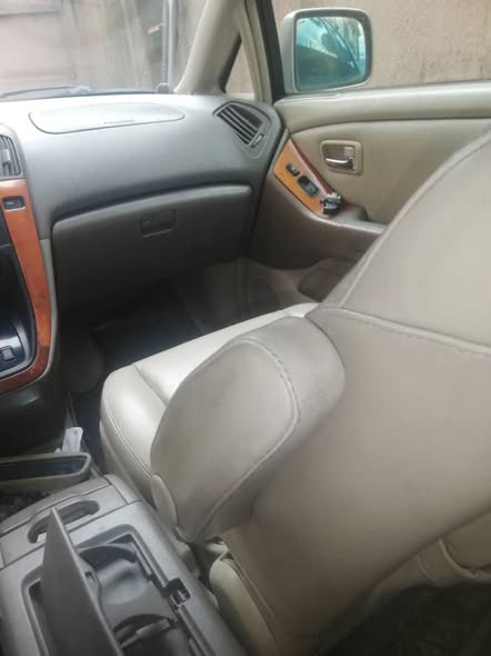 A picture of RX300 Price 2 5m Buy n drive Settle 150k 07067188991
