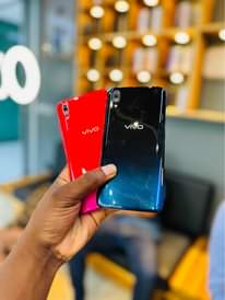 A picture of Vivo y93 gb128 Ram6