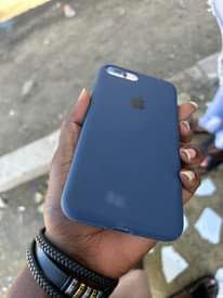 A picture of iPhone 7 plus 128gb Bei 250 000 Piga 0620245515 Dsm
