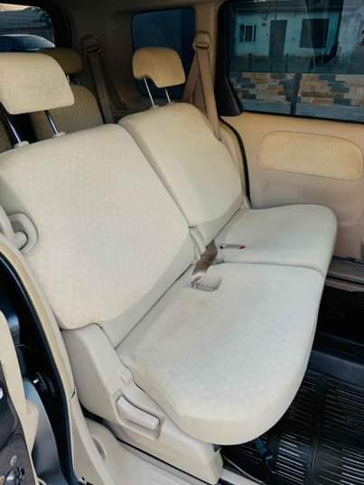 A picture of NGALAWA CAR DEALERS TOYOTA SIENTA Year. 2007 Full A c