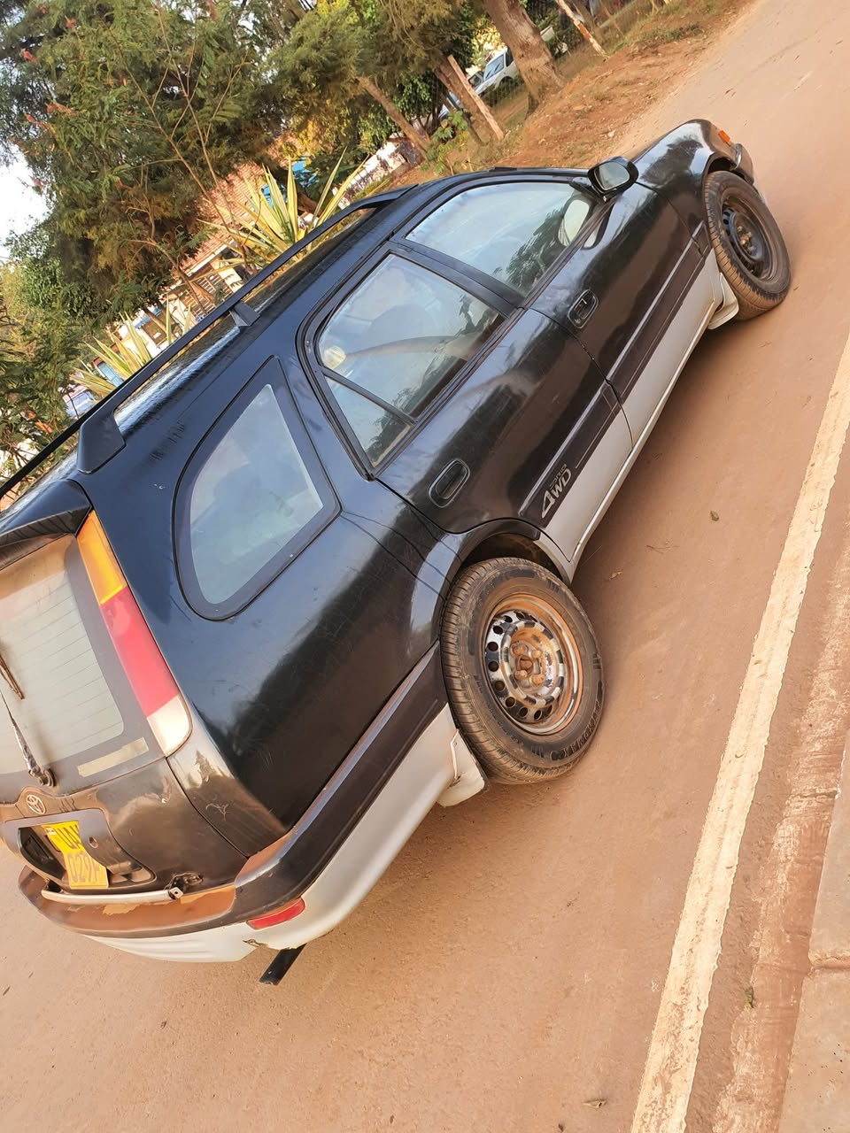 A picture of Toyota carib