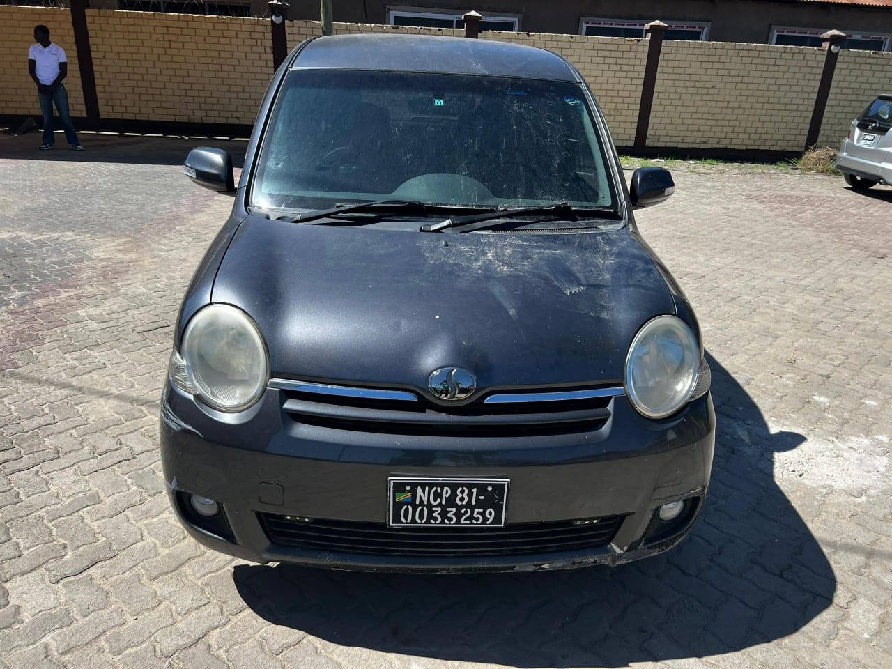 A picture of Toyota Sienta 0767058883