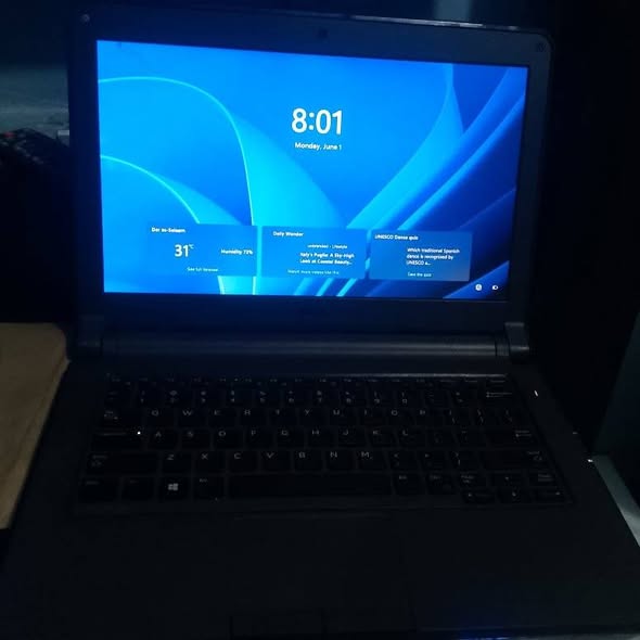 A picture of Laptop Dell