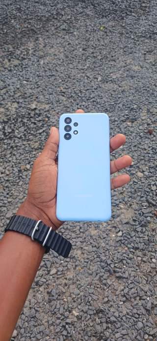 A picture of SAMSUNG A13