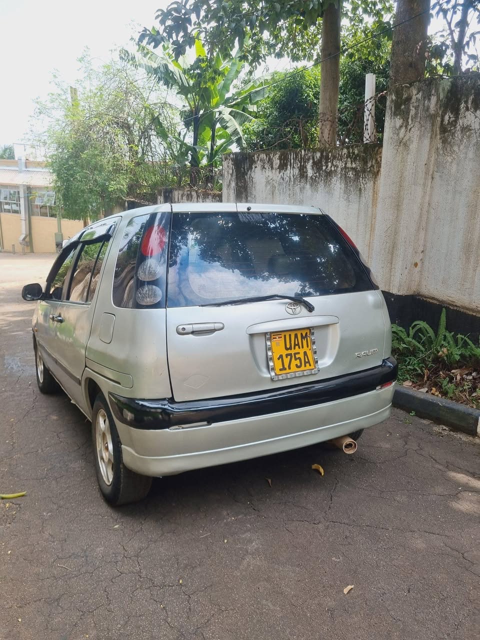 A picture of Quick sale raum toyota