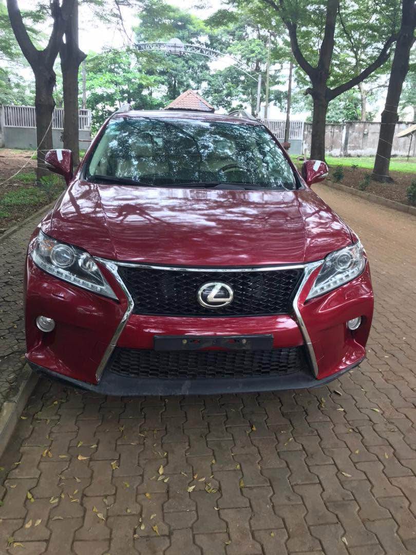 A picture of RX 350 2012