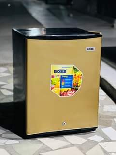 A picture of Min frij size ya kati Kipya bei 190k tu 0766619081