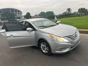 A picture of Hyundai Sonata 2013 model Few years used with low mileage