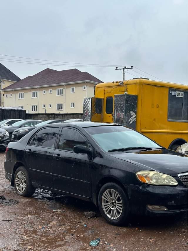 A picture of Distress Sales Buy and Pimp 2006 Toyota Corolla Sport
