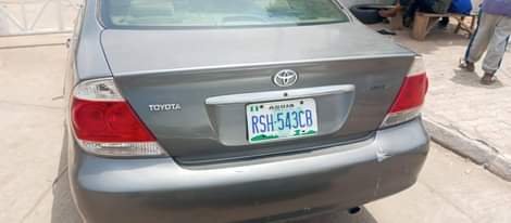 A picture of 2004 Toyota Camry Unthampered engine gear n chilling Ac Neat