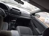 A picture of 2005 Toyota Camry 4plug