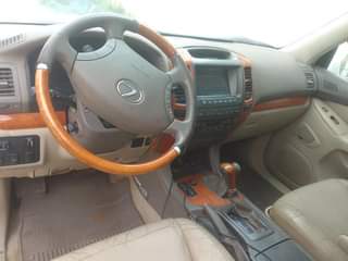 A picture of Lexus 470