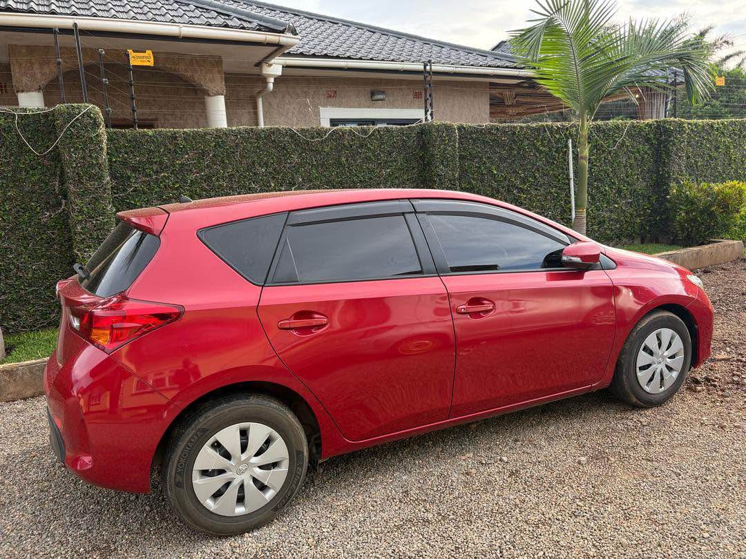 toyota auris