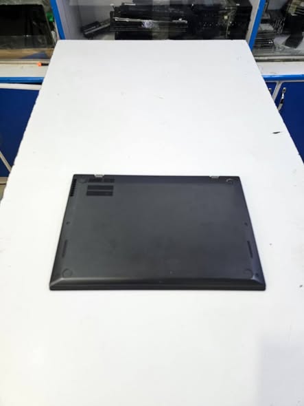 A picture of Lenovo Thinkpad X1 Carbon