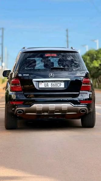 A picture of Mercedes Benz350