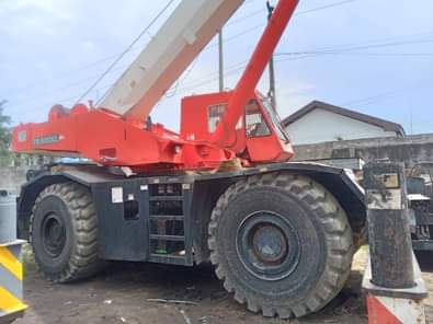 A picture of 50tons Tadano for Sale Location PH Price 100M its negotiable