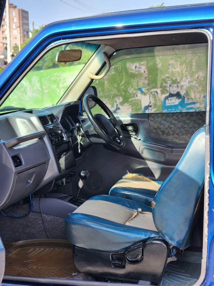 A picture of pajero mini