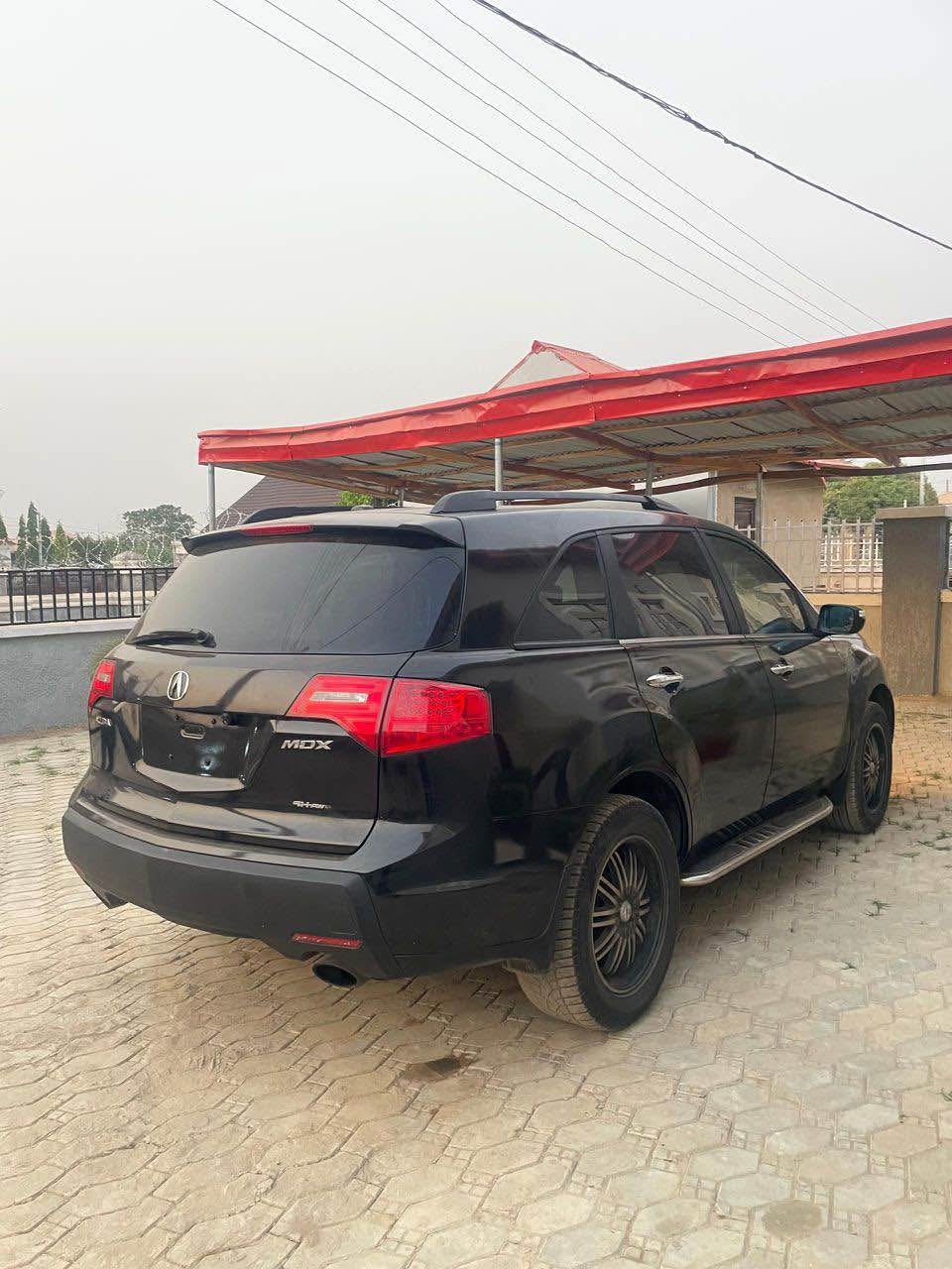 A picture of ACURA MDX 2009