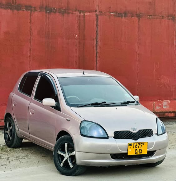 A picture of VITZ OLD