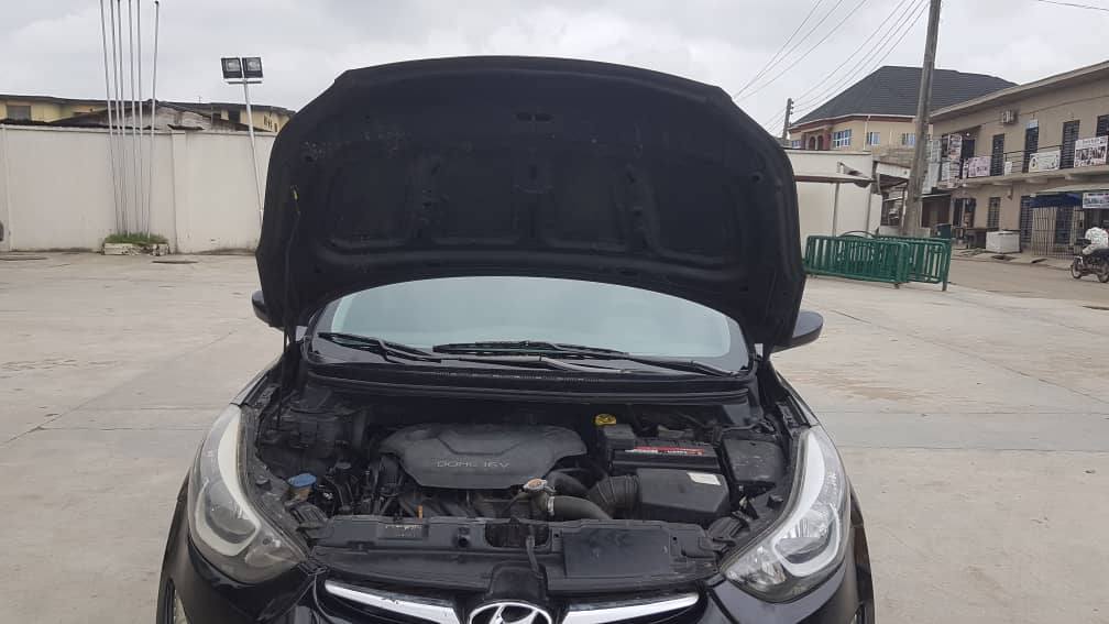 A picture of Hyundai elastra 2014 model