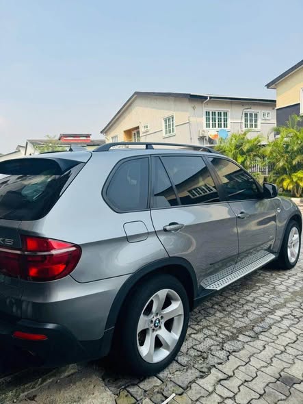 A picture of BMW x5 E70 edition