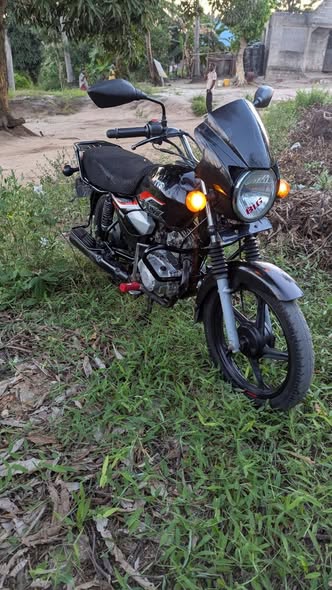 A picture of Tvs 125cc 15000000