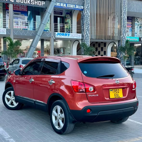 A picture of NISSAN DUALIS BEI 13 8M FULL AC DOC 0664134100 TEMEKE