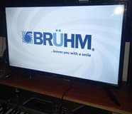 A picture of 32 inch bruhm tv with casting feature