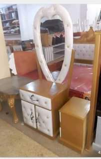 A picture of Dressing mirrors available