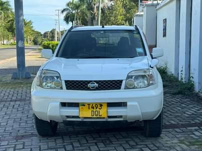 A picture of  ONSALE NISSAN EX TRAIL KALU SANAAAA Reg number ....D.Q.L