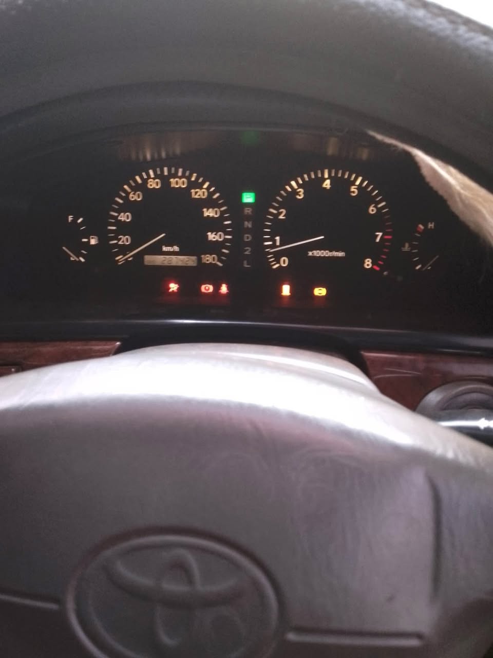 A picture of 2000 Toyota mark ll