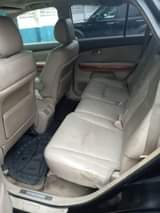 A picture of Distress Sales Dealers Deal Lexus Rx330 4sale everything is working