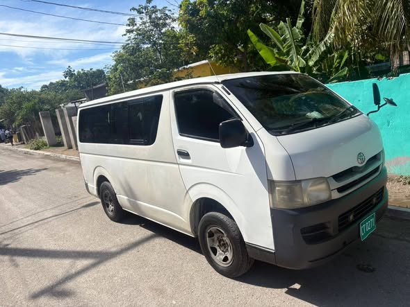used toyota hiace
