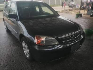 A picture of Honda Civic Engine Gear AC needs gas Interior 1 6m
