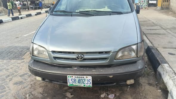 A picture of Toyota Sienna