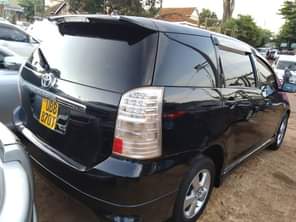 A picture of Toyota Wish 2003 At 18 5m 0706044260 0774245262