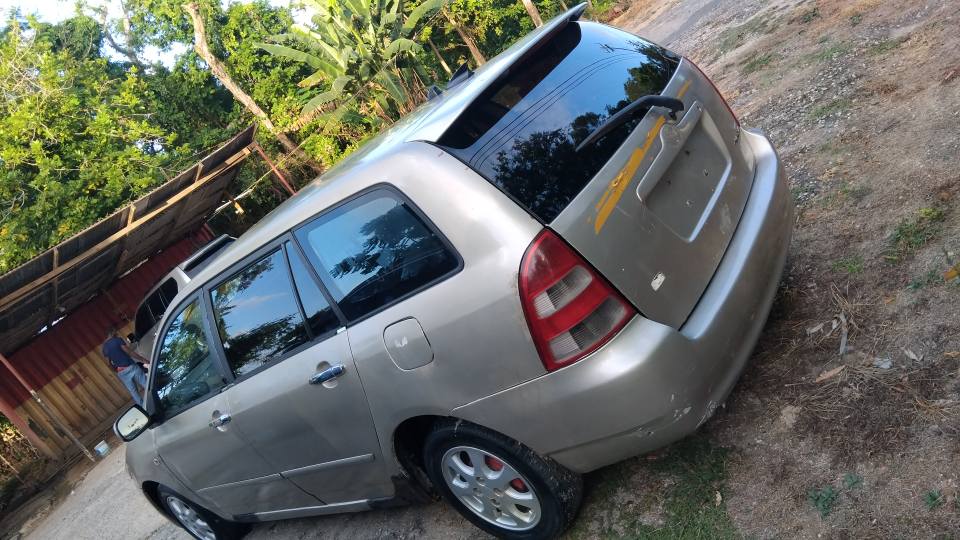 toyota fielder