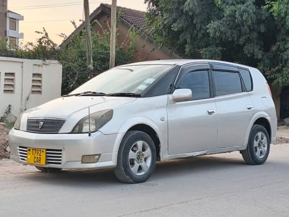 A picture of TOYOTA OPA